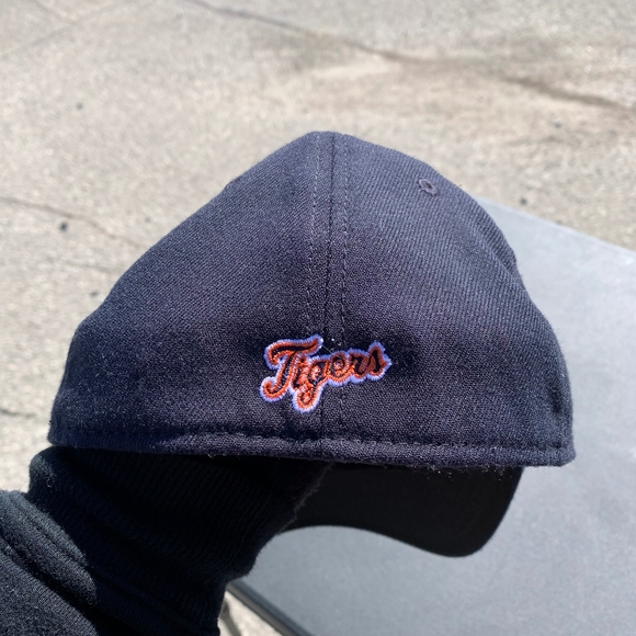 Detroit Tigers New Era Size Small/ Medium - Picture 2 of 5